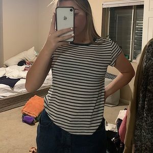 american eagle white & green striped t-shirt (M)
